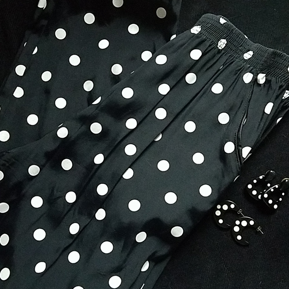 Polkadot paints with matching earrings